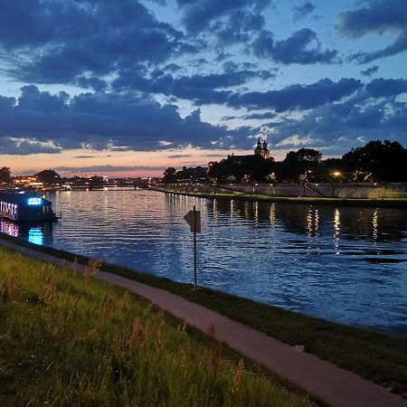 Vistula Boulevards Jacuzzi Apartment Krakow Ngoại thất bức ảnh